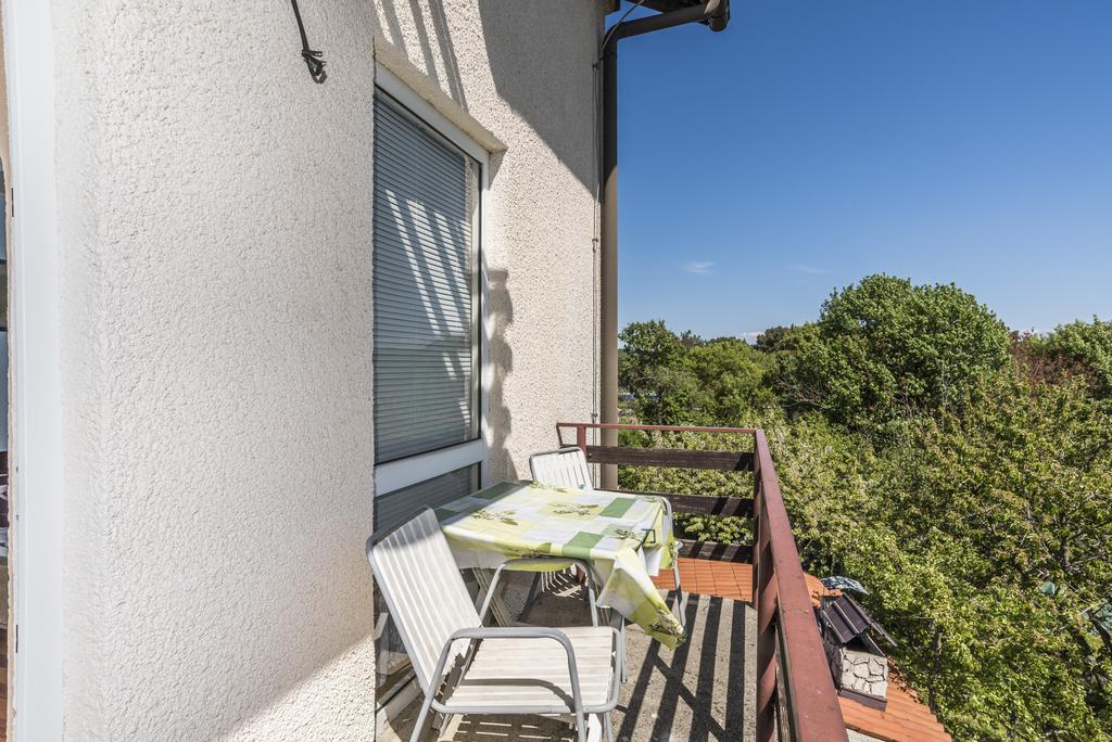 Studios Kastel Buje Exterior foto
